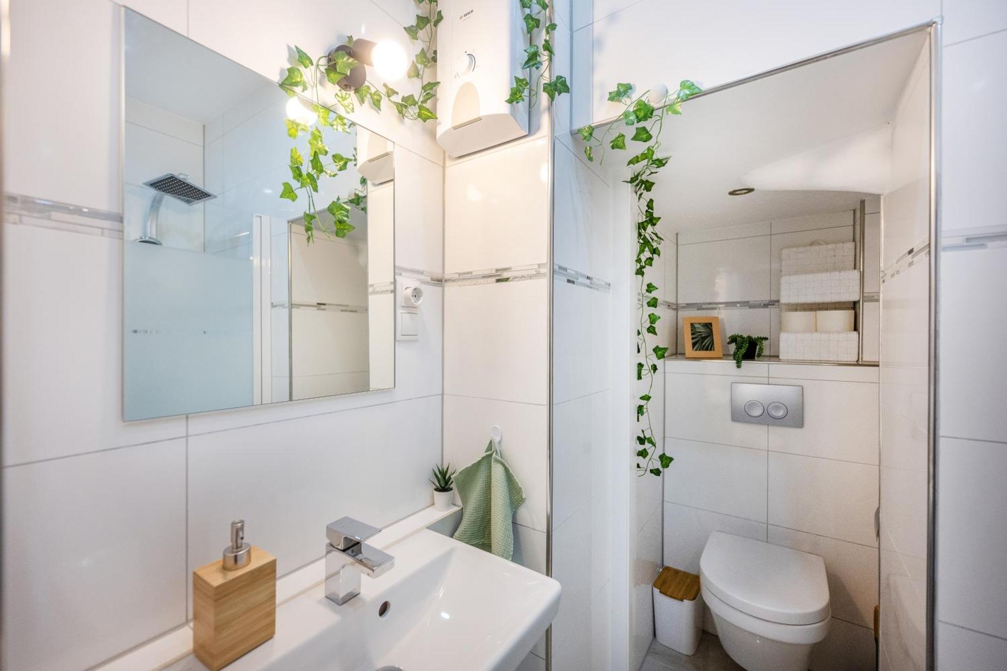 Wohlfuehlwohnung Mit 25 Qm Terrasse, Netflix Кобленц Екстер'єр фото